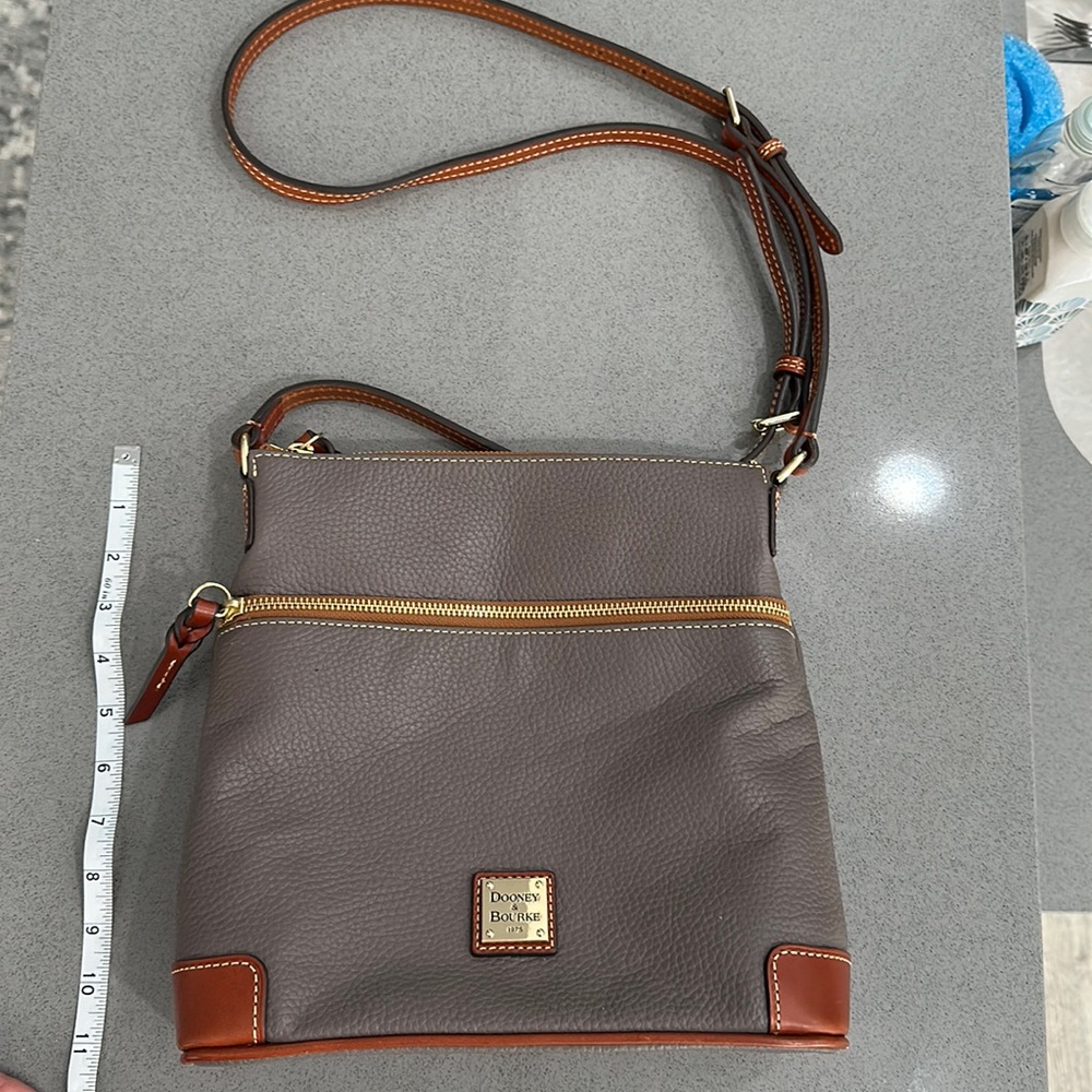 Dooney & Bourke Pebble Grain Crossbody gray/tan leather.